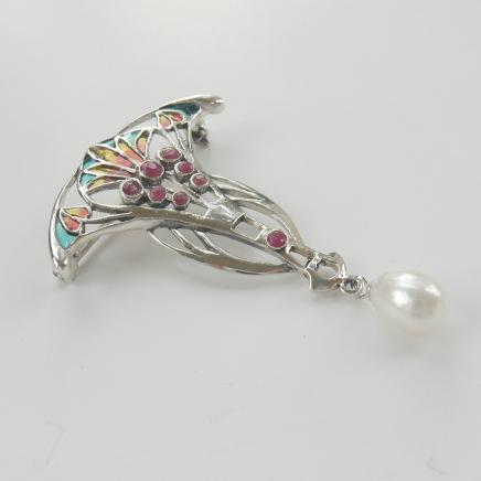 Photo of Art Nouveau Pearl Droplet Pendant