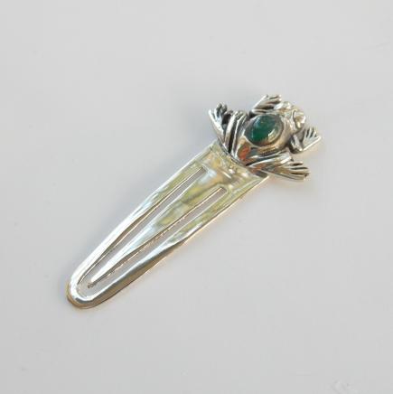 Photo of Solid Silver Jade Frog Clip
