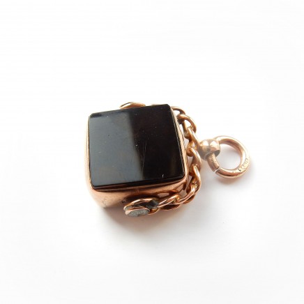 Photo of Antique 9ct Gold Onyx Bloodstone Spinning Fob Pendant