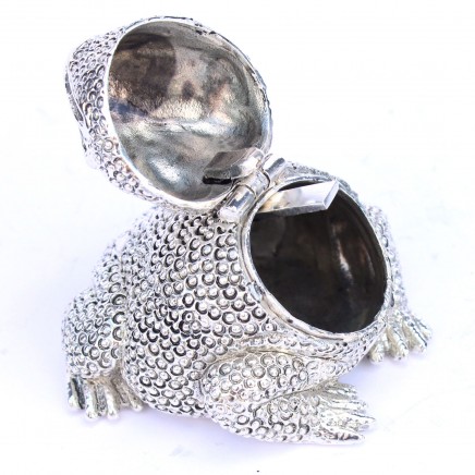 Photo of Silverplated Toad Snuff Container Vesta Match Safe
