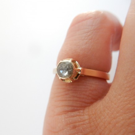Photo of Vintage 18 Carat Gold Rose Cut Diamond Solataire Ring