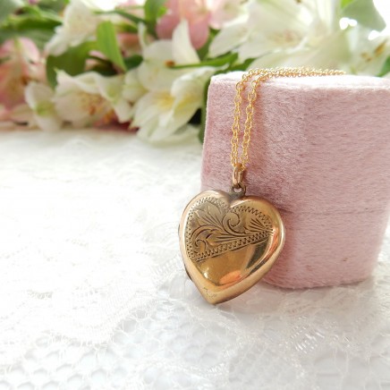 Photo of Vintage 9k Gold Back Front Heart Locket Necklace Gold Engraved Pendant