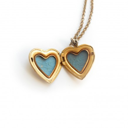 Photo of Vintage Antique Rolled Gold Heart Locket Necklace & Chain