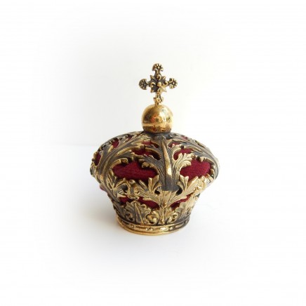 Photo of Vintage Brass Novelty Crown Pin Cushion