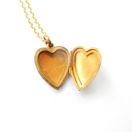 Photo of Vintage Dainty Rolled Gold Heart Locket Necklace Keepsake Photo Locket