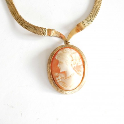 Photo of Vintage Gold Cameo Pendant Necklace