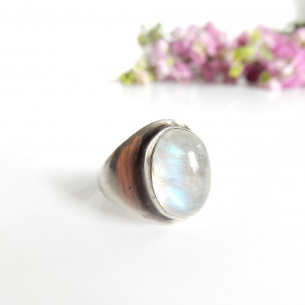 Photo of Vintage Moonstone Ring Sterling Silver US Size 7 1/4 June Birthstone