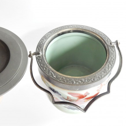 Photo of Vintage Porcelain Oriental Imari Biscuit Barrell Ironstone Ceramic