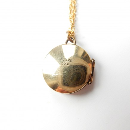 Photo of Vintage Rolled Gold Dainty Locket Keepsake Circle Locket Necklace