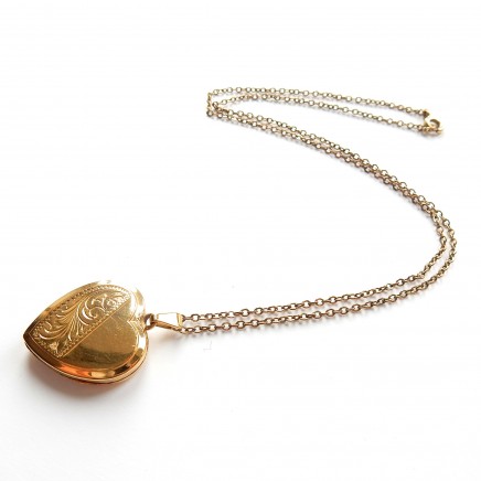 Photo of Vintage Rolled Gold Heart Locket Necklace