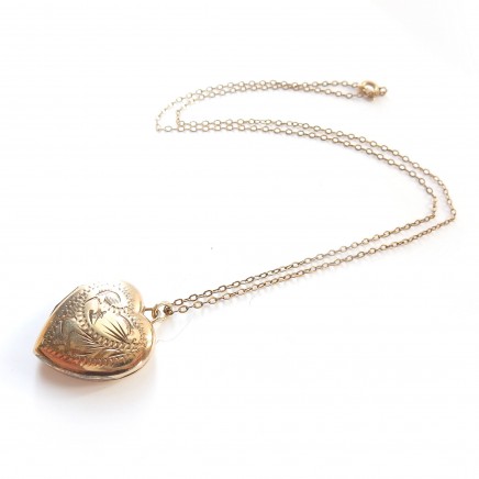 Photo of Vintage Rolled Gold Heart Locket Necklace Photo Pendant