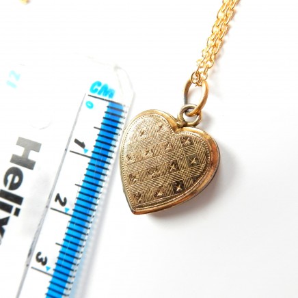 Photo of Vintage Rolled Gold Locket Gold Heart Keepsake Necklace