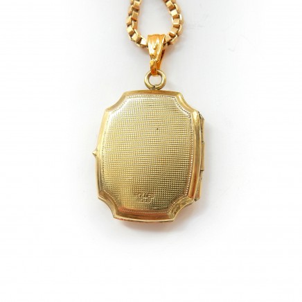Photo of Vintage Rolled Gold Locket Pendant Vintage Personal Jewelery