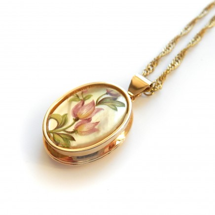 Photo of Vintage Rolled Gold Mother of Pearl Locket Necklace & Chain