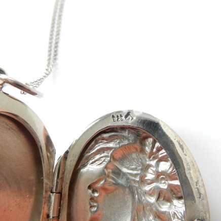 Photo of Vintage Sterling Silver Cherub Locket Necklace Keepsake Jewelery