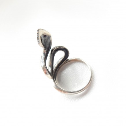 Photo of Vintage Sterling Silver Garnet Snake Serpent Ring US Size 7