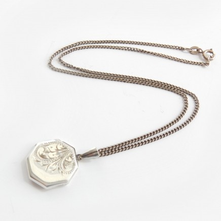 Photo of Vintage Sterling Silver Hexagon Locket Silver Love Token Jewelry