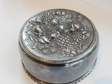Photo of Antique Fruits of Forest Metal Jelly Mould