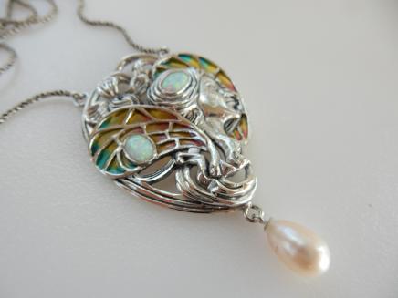 Photo of Art Nouveau Pearl Lady Necklace