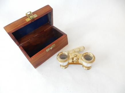 Photo of Mother of Pearl Inlay Opera Glasses
