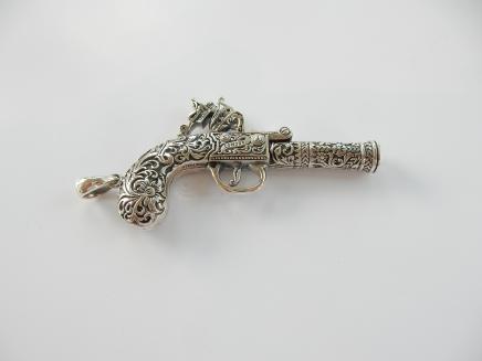 Photo of Sterling Silver Foliate Embossed Pistol