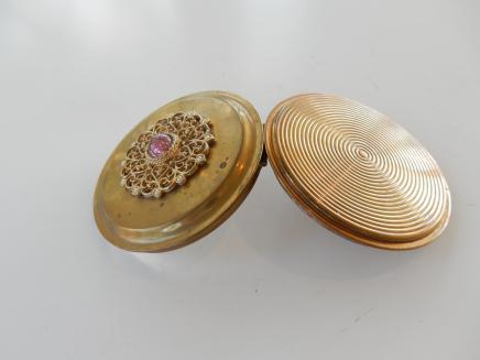 Photo of Vintage Gold Mirror Compact