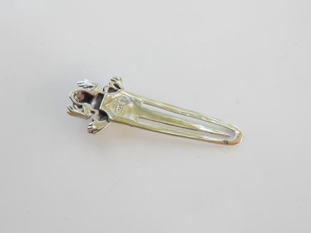 Photo of Solid Silver Jade Frog Clip