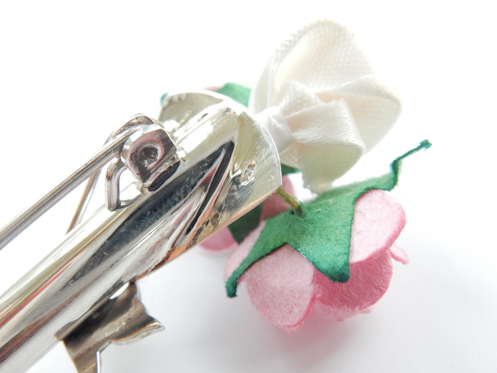 ideal flower holder for special occasions Posy Pin brooch 