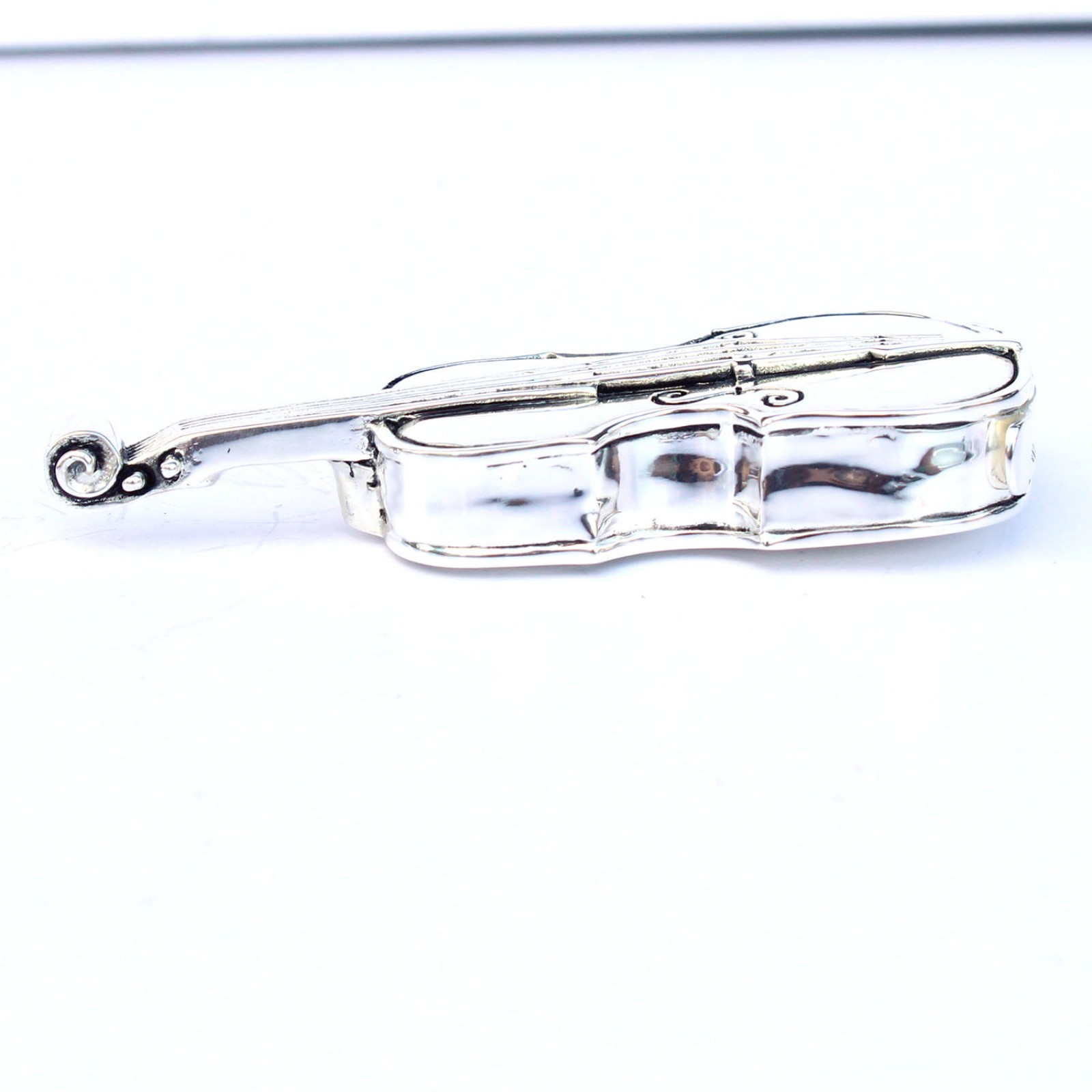 Photo of Silverplated Cello Vesta Match Safe