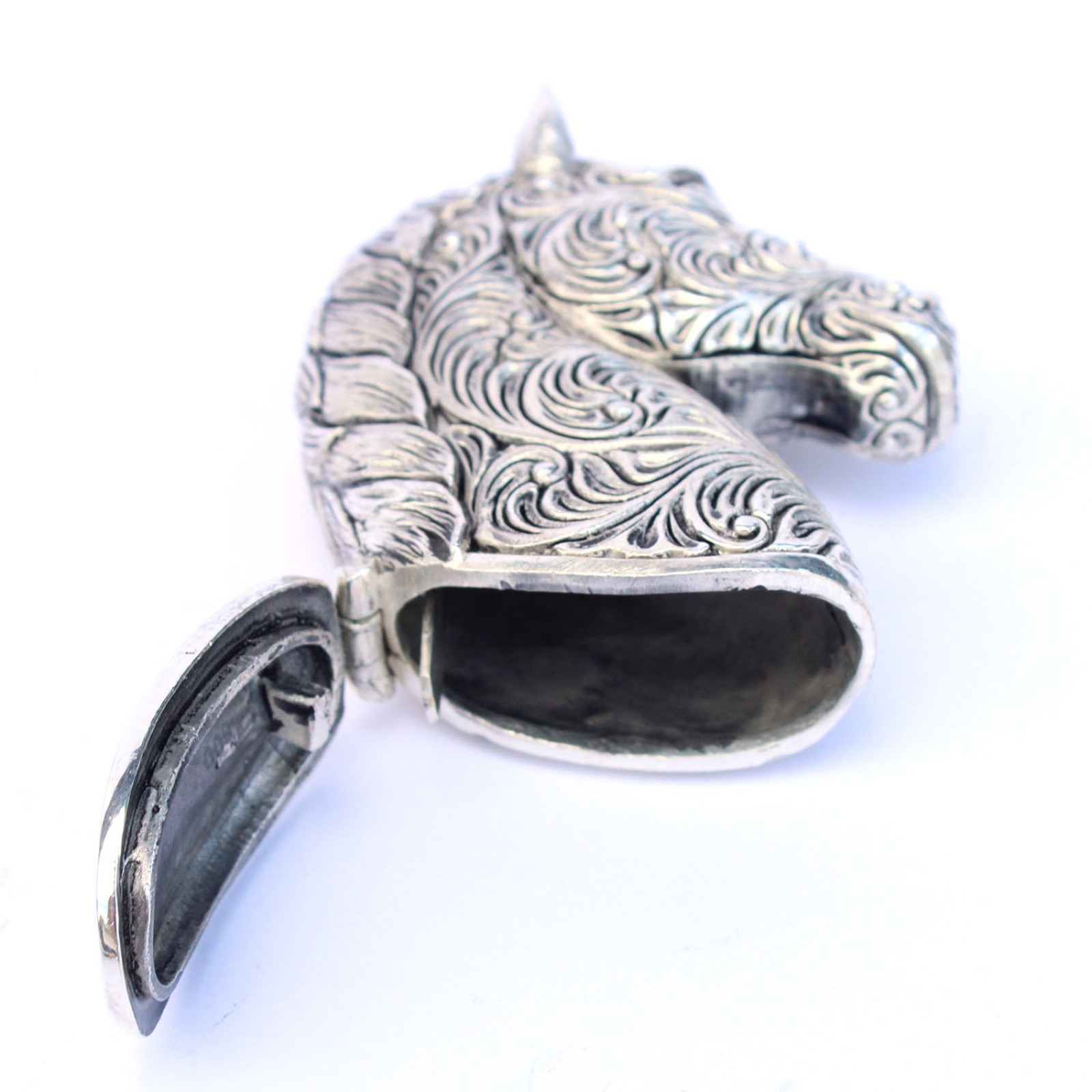 Photo of Silverplated Embossed Horse Bust Vesta Match Safe