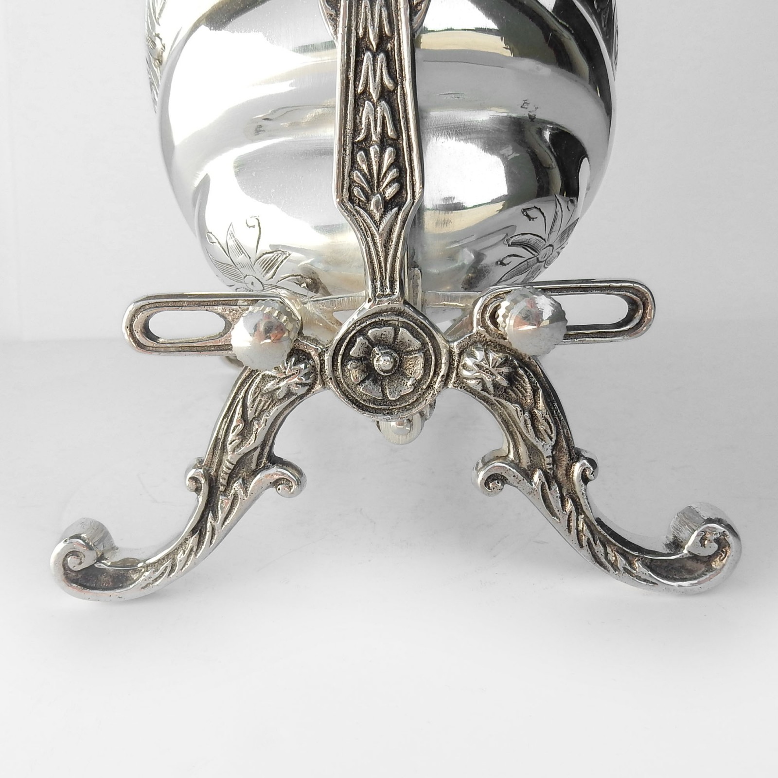 Photo of Victorian Silverplated Scallop Shell Biscuit Box