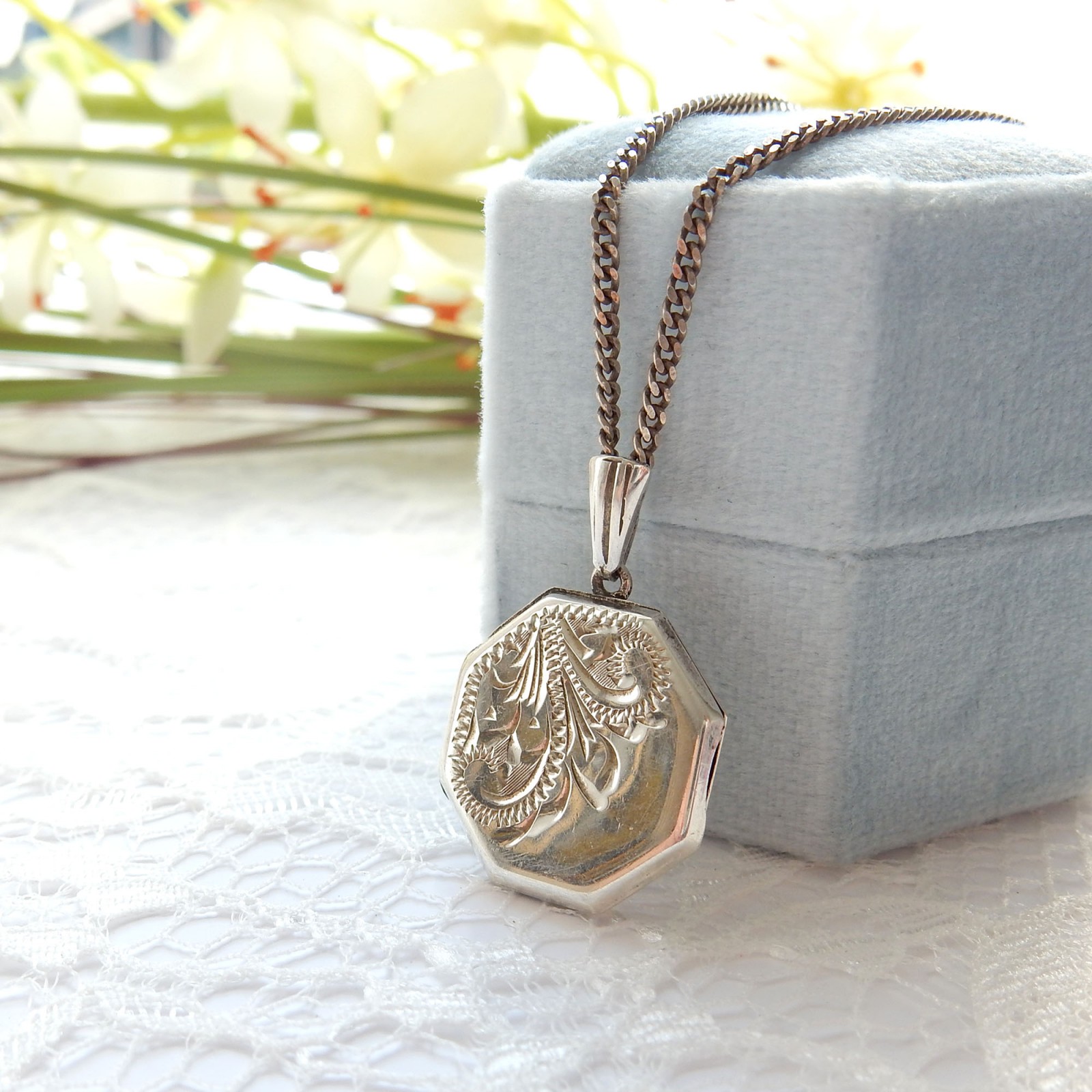Photo of Vintage Sterling Silver Hexagon Locket Silver Love Token Jewelry