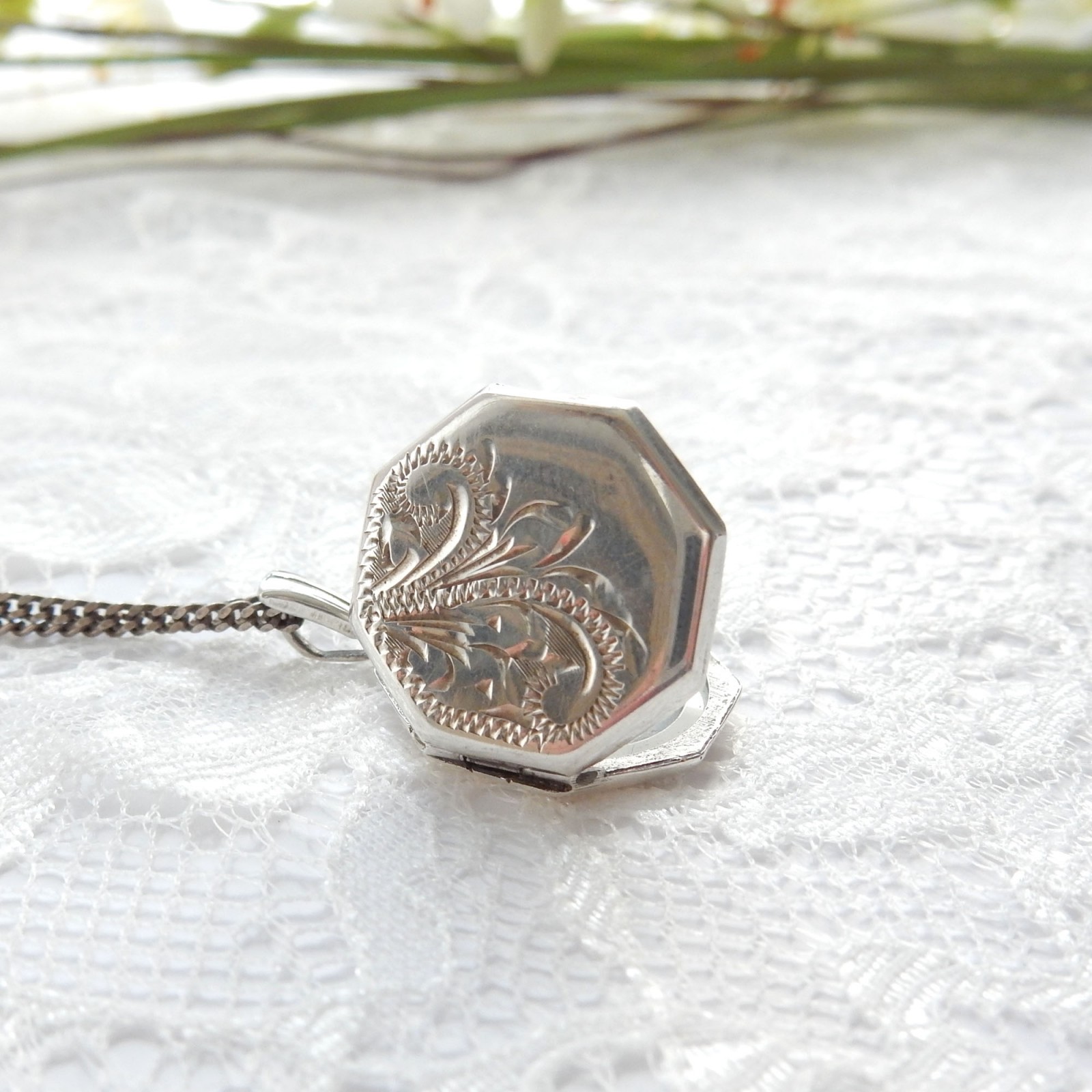 Photo of Vintage Sterling Silver Hexagon Locket Silver Love Token Jewelry